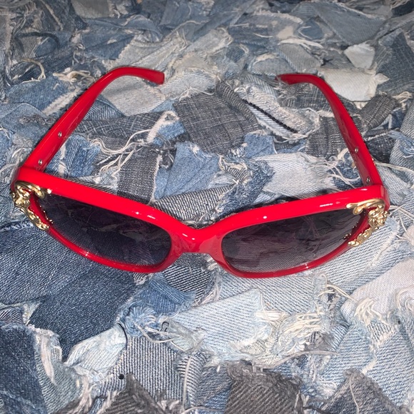 Sunglasses - Picture 5 of 5